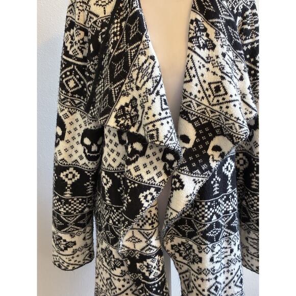 TORRID Skull Fair Isle Cardigan Sweater Goth Whimsigoth Xmas Cozy Comfy Sz 2 - L - Picture 16 of 16